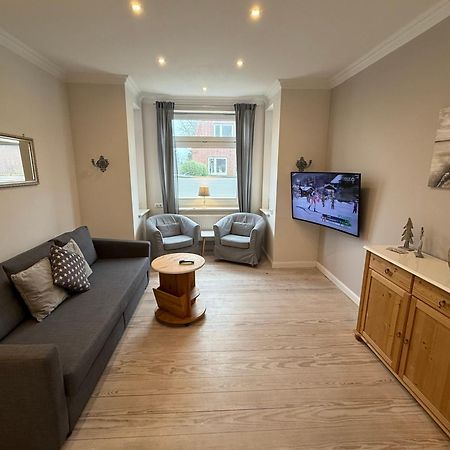 Ferienwohnung „Opa'S Tohuus“Mit Fahrraedern, Husum Husum  Dış mekan fotoğraf